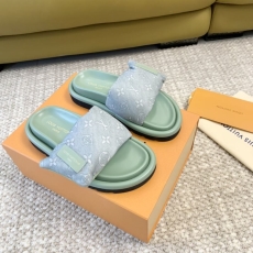 Louis Vuitton Slippers